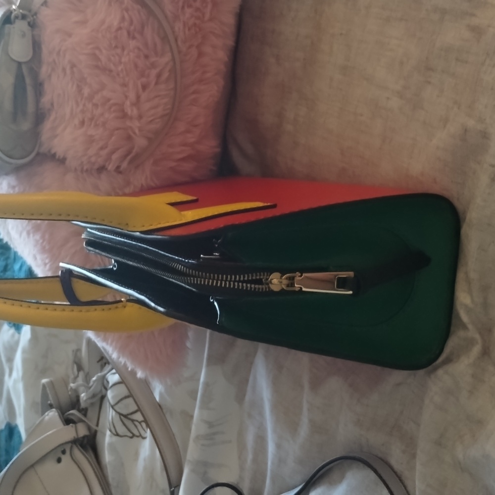 Purse - Picture 4 of 4